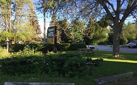 Napanee Motel